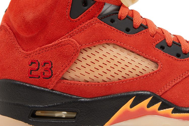 Wmns Air Jordan 5 Retro 'Dunk on Mars'