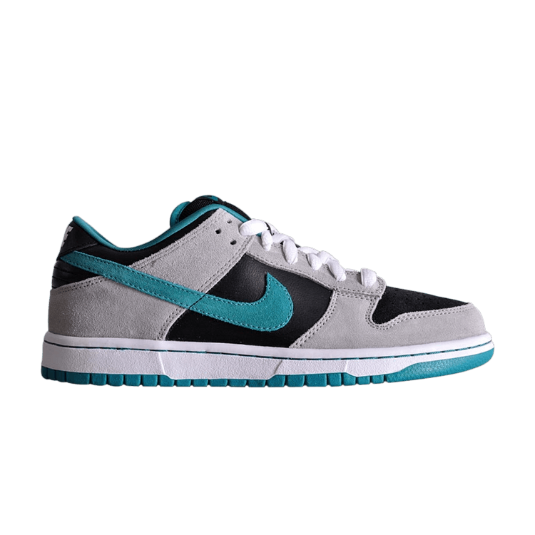 Nike Dunk Low Pro SB 'Chrome Ball Incident'