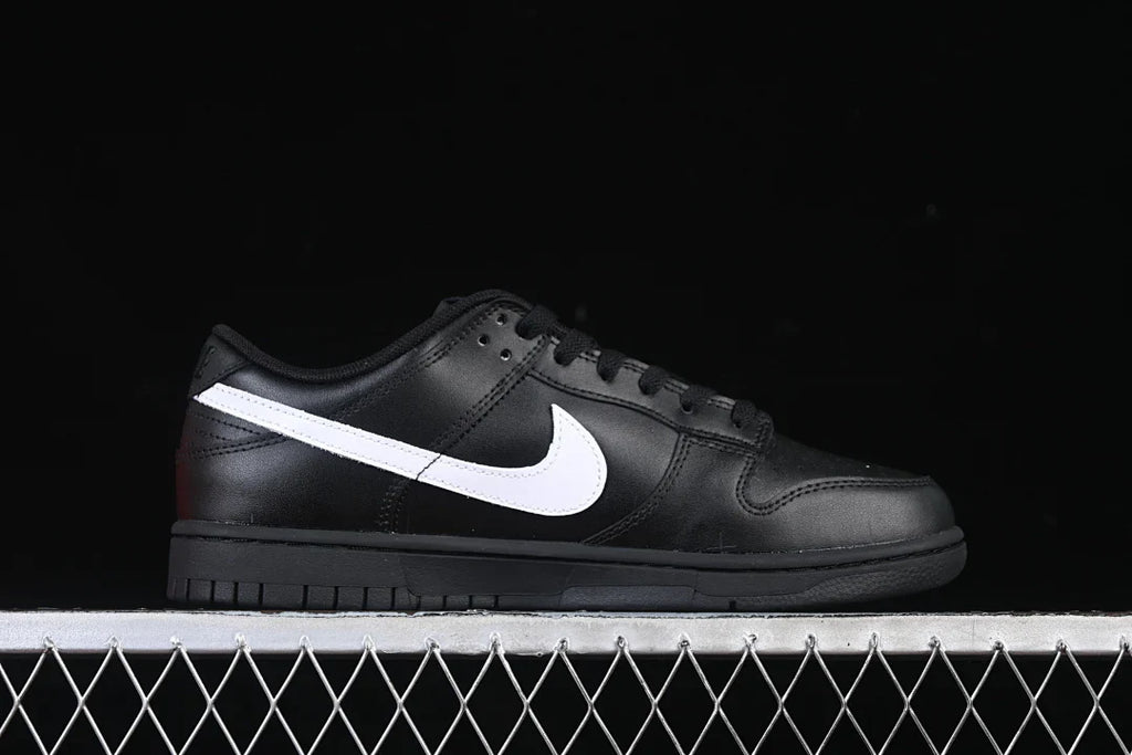 Nike SB Dunk Low "All Black-White"