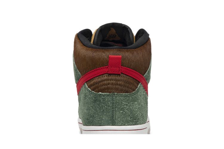 Nike Dunk High SB 'Walk The Dog'