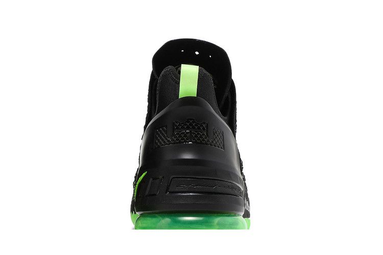 Nike LeBron 18 'Dunkman'