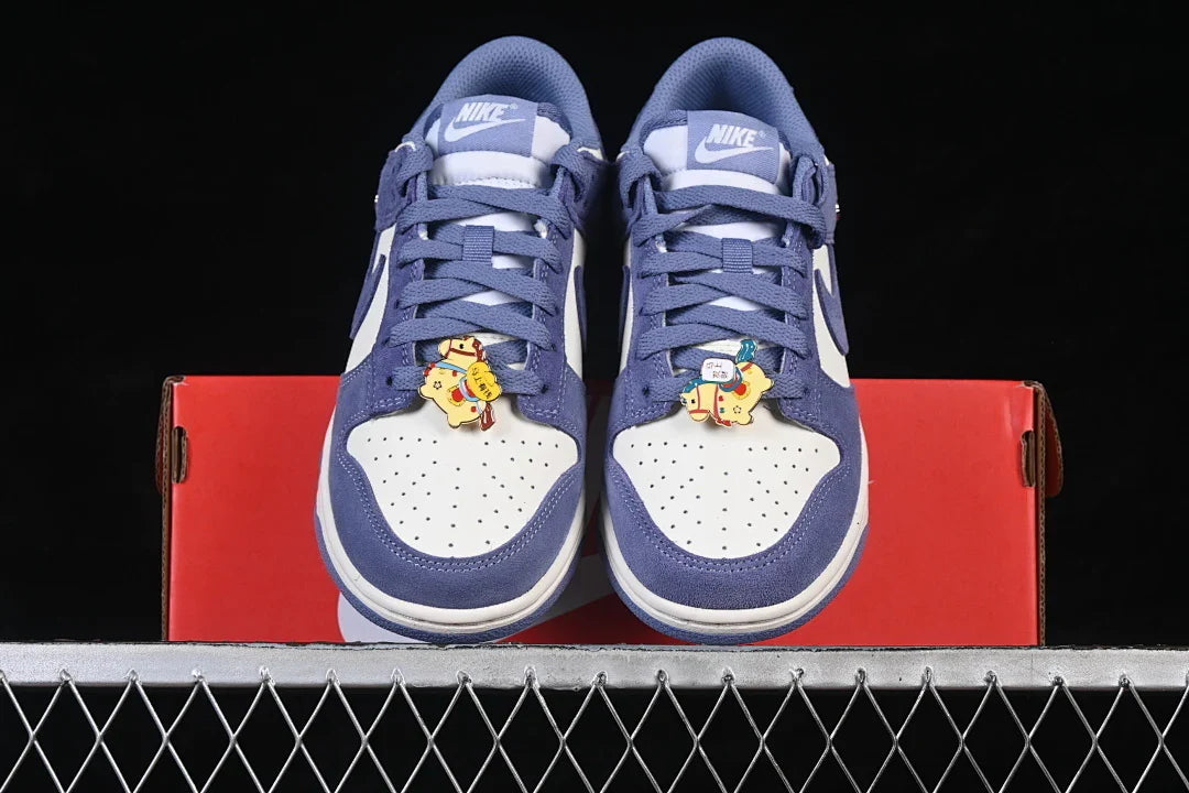 Nike SB Dunk Low "World Indigo"