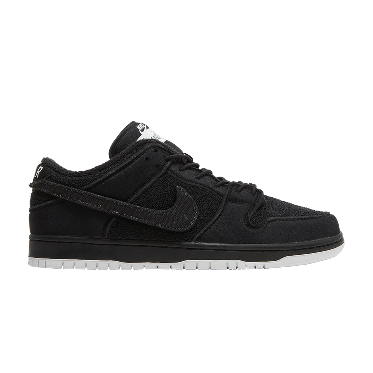 Gnarhunters x Nike Dunk Low SB 'Black'