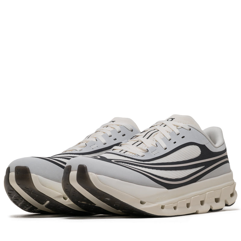 On Cloudflow 5 AD IKON - Ivory/Black